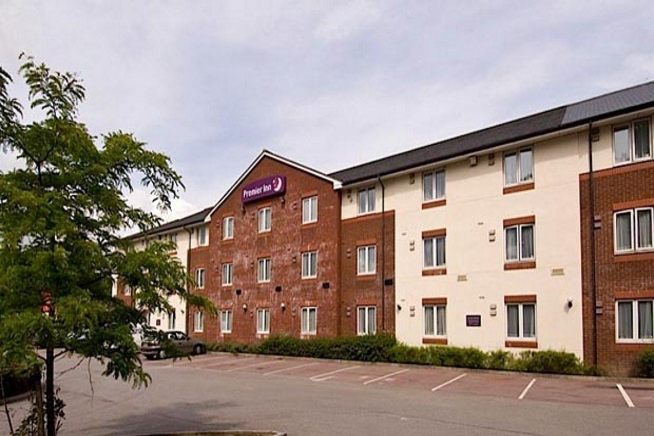 Premier Inn Newport Wales Екстер'єр фото